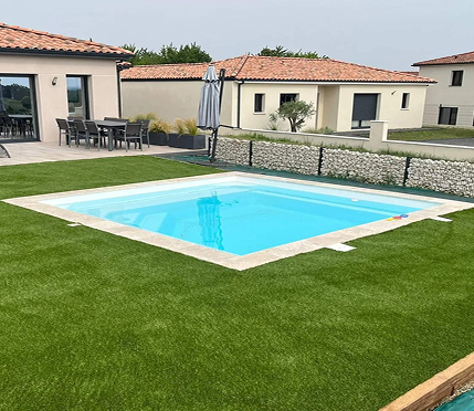 Piscine carrée